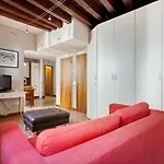 Castello Cozy Apart x4 - Calle Crosera