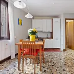 Castello Cozy Apart x4 - Calle Crosera